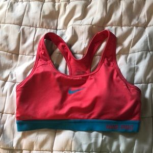 Nike Pro Sports Bra